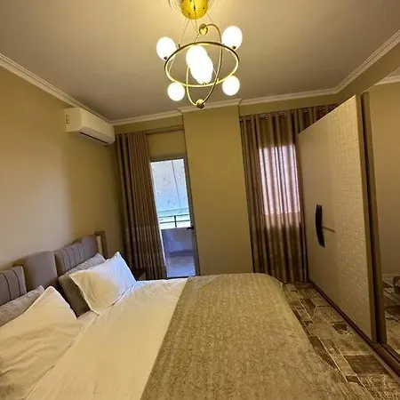 Luxury 2 * Elbasan