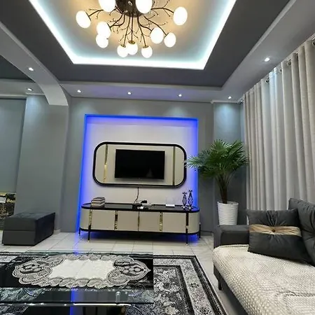 Luxury 2 * Elbasan